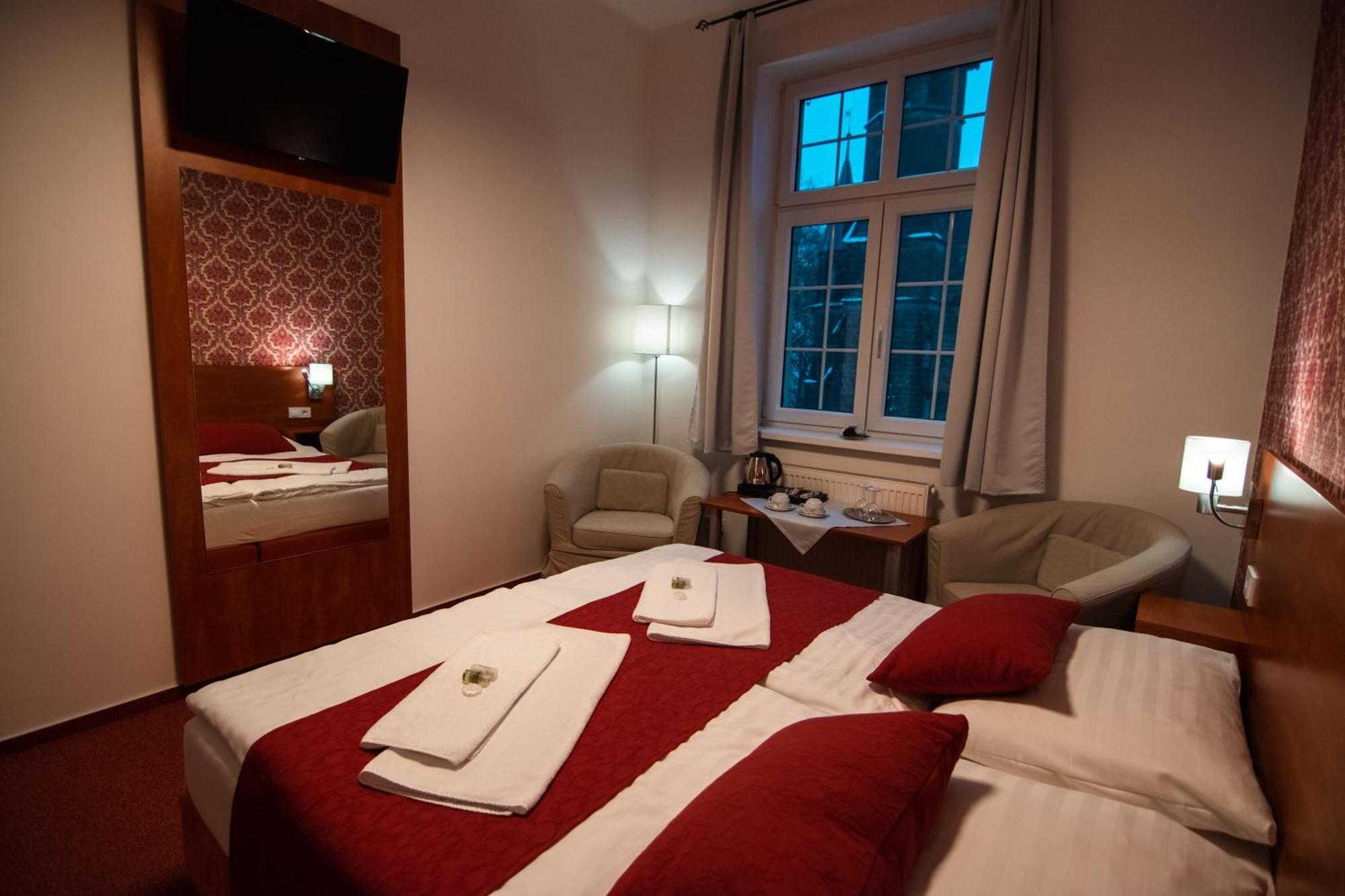 Hotel U Kaple Decin Luaran gambar